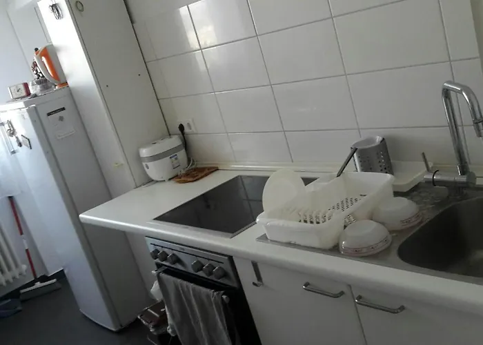 Quarto em Acomodações Particulares Egyszerű Estugarda